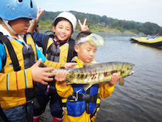 交通費タダ！ 人に会いに行く旅をしよう。＠茨城県 県北地域
〜「関東で鮭が遡上！紅葉の那珂川ラフティング」「日本の原風景を感じる里山巡り」「グッドデザイン賞な部室シェアハウス」ほか〜