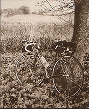 おとなの自転車あそび　～スーツ＆革靴で楽しむを知る～